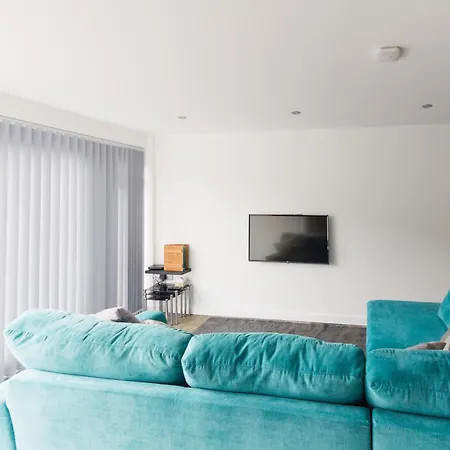 Apartment 2 Bedroom Luxury Millendreath